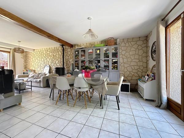 Vente                                                      Maison
                        
                     5 pièces                      92 m2                     à Gauchy