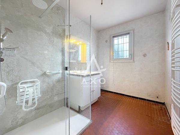 A GIEN Maison familiale impeccable 3 chambres, espace et emplacement idéal !