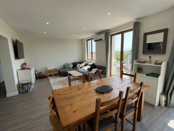 Appartement à vendre |  Aubeterre-sur-Dronne |  3 pièces | 69 m²