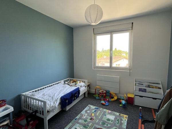 Appartement à vendre |  Aubeterre-sur-Dronne |  3 pièces | 69 m²