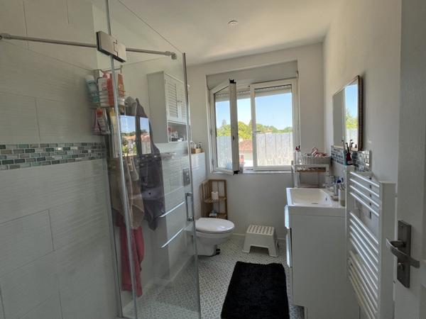 Appartement à vendre |  Aubeterre-sur-Dronne |  3 pièces | 69 m²