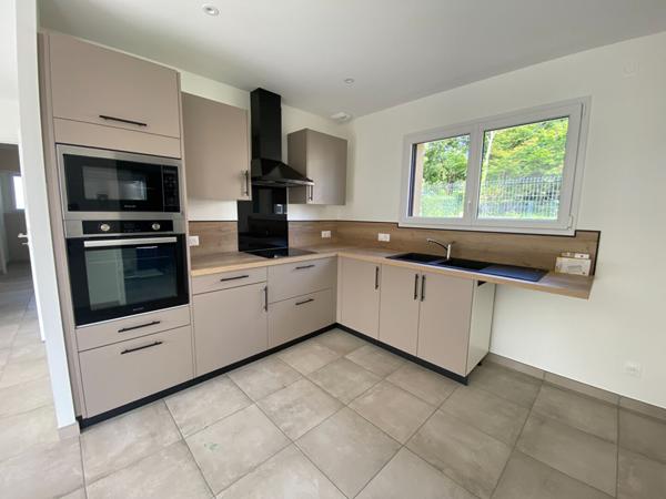 Maison Fontaine Guerin 4 pièce(s) 94.2 m2