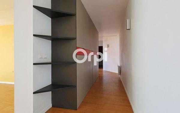 Appartement à louer    3 pièces • 104,58 m2 Lille
