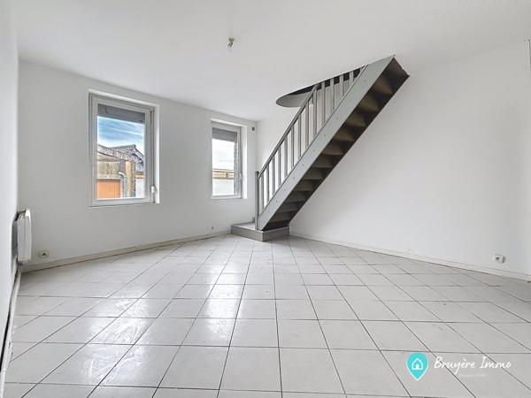 Maison mitoyenne 1 côté à vendre, 5 pièces - Hirson 02500