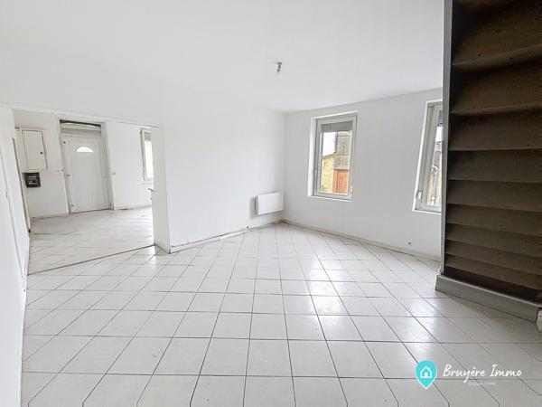 Maison mitoyenne 1 côté à vendre, 5 pièces - Hirson 02500