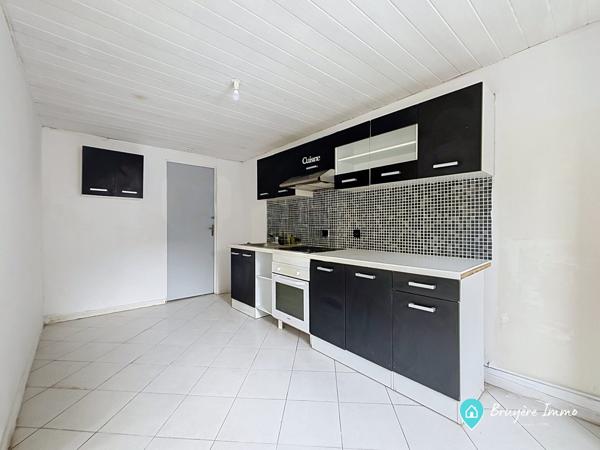 Maison mitoyenne 1 côté à vendre, 5 pièces - Hirson 02500
