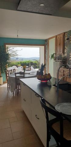 Maison avec dépendances à Javron Les Chapelles