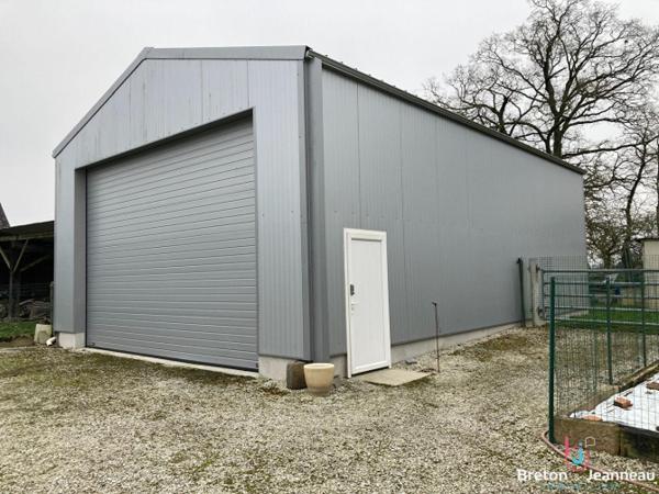 Maison avec dépendances à Javron Les Chapelles