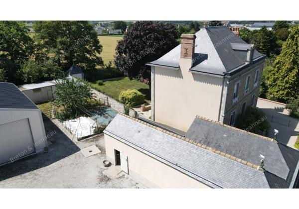 Maison avec dépendances à Javron Les Chapelles