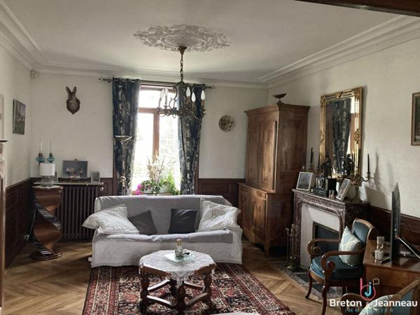 Maison avec dépendances à Javron Les Chapelles