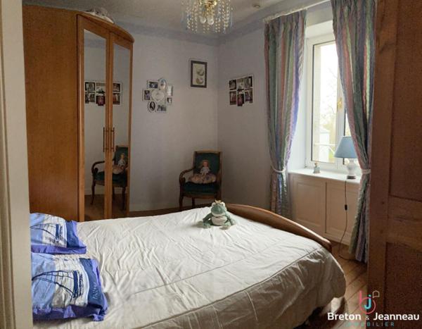 Maison avec dépendances à Javron Les Chapelles