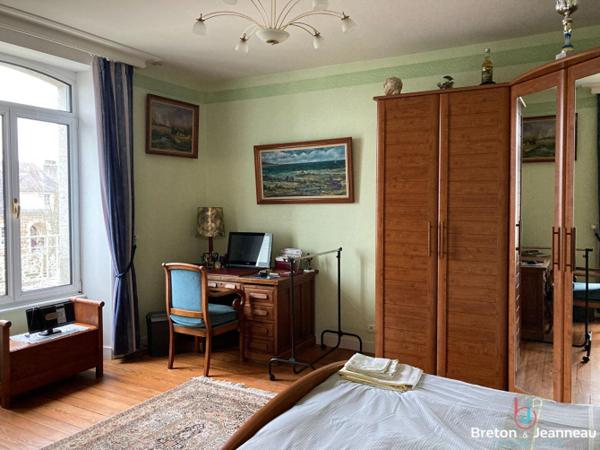 Maison avec dépendances à Javron Les Chapelles