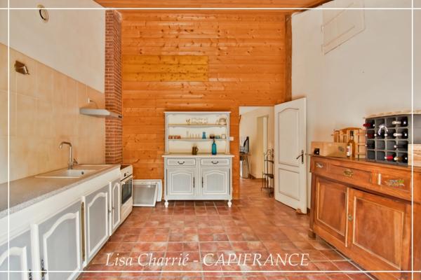 Maison à vendre 8 pièces proche de NOGARO (32) de 295 m2 au total avec appartement indépendant sur 2140 m2 de terrain