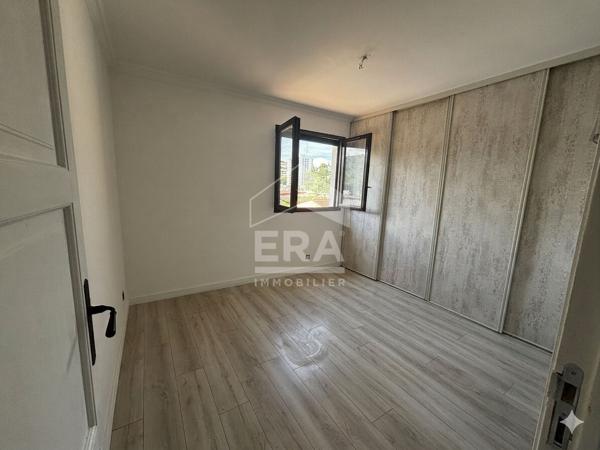 Maison Villeneuve Loubet 5 pièce(s) 117 m2
