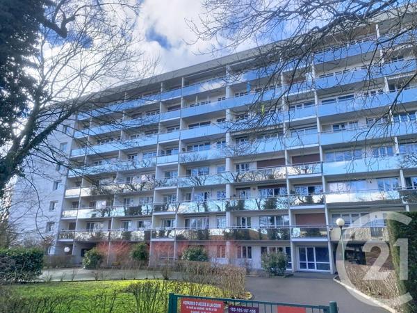 Appartement F4 à vendre  4 pièces - 80,27 m2 ST MAX - 54