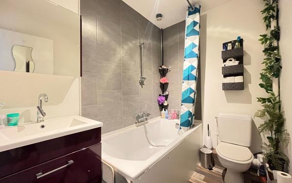 Maison à vendre    5 pièces •  Lonrai