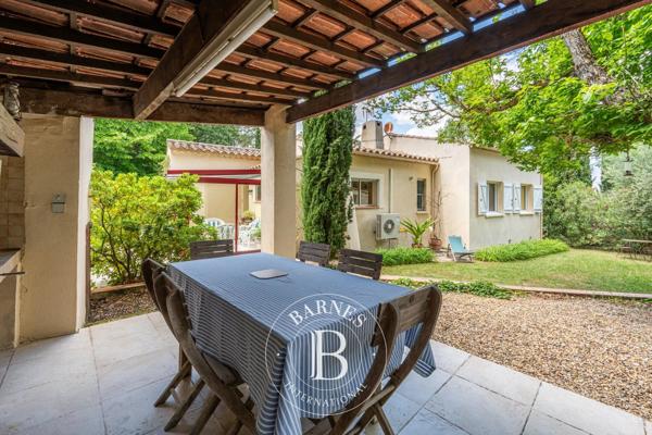 Aix-en-Provence, Maison 4 Chambres -  184 m² à vendre