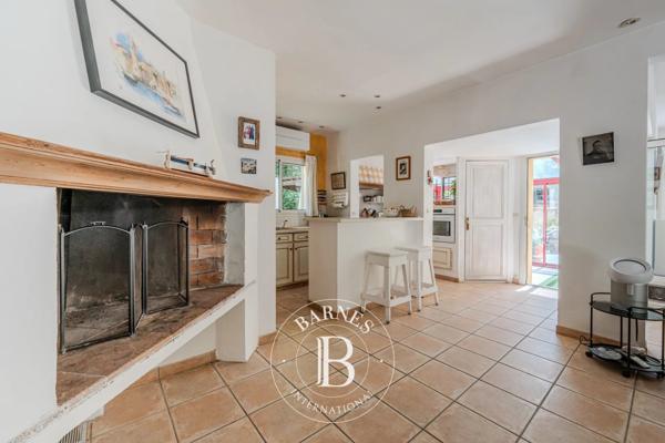 Aix-en-Provence, Maison 4 Chambres -  184 m² à vendre