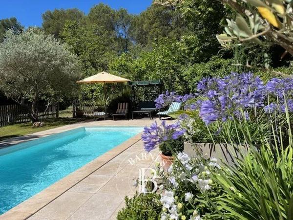 Aix-en-Provence, Maison 4 Chambres -  184 m² à vendre