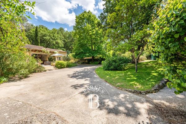 Aix-en-Provence, Maison 4 Chambres -  184 m² à vendre