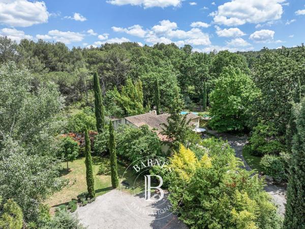 Aix-en-Provence, Maison 4 Chambres -  184 m² à vendre