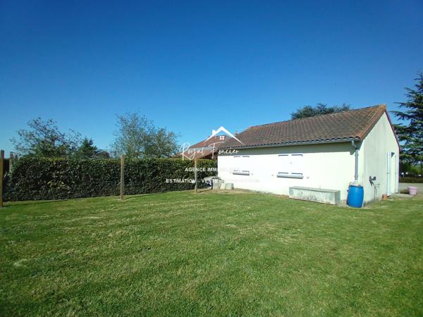 VUE SUR LA CAMPAGNE, venez poser vos valises dans cette maison entièrement restaurée