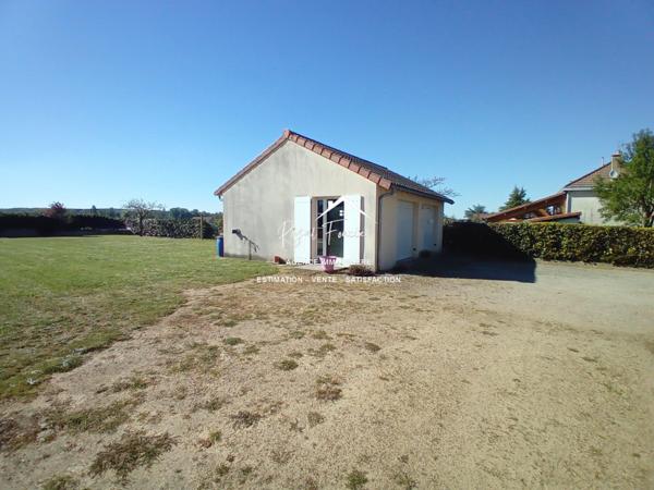 VUE SUR LA CAMPAGNE, venez poser vos valises dans cette maison entièrement restaurée