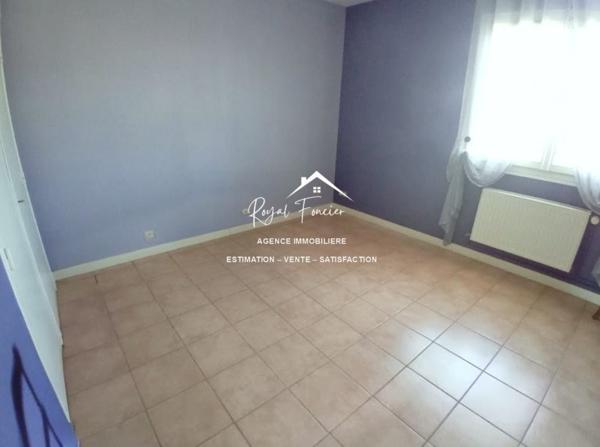 VUE SUR LA CAMPAGNE, venez poser vos valises dans cette maison entièrement restaurée