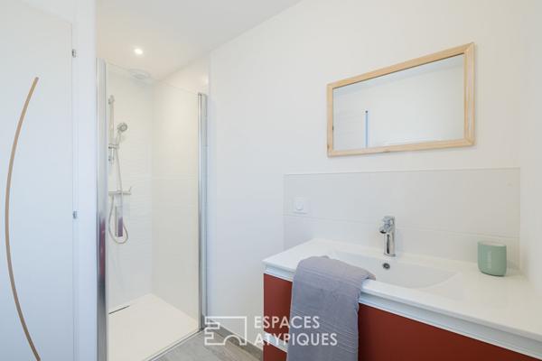 Ecrin de sérénité à l’orée de Saint-Denis, villa neuve avec jardin et bassin