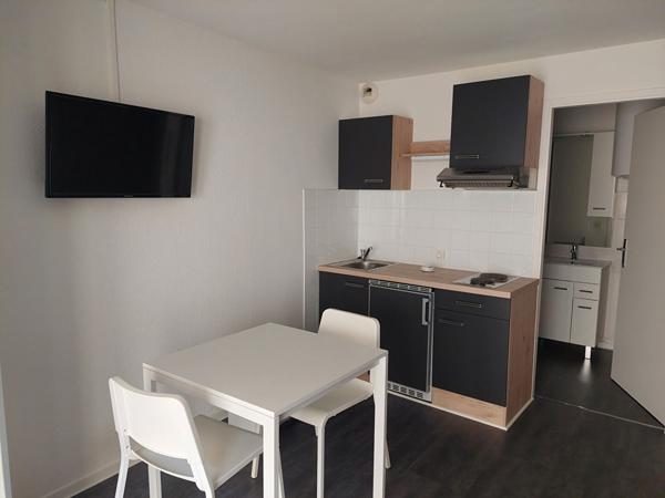 Location appartement près de SAINT AVOLD - 1 pièce(s) - 18 m² - 420 €/mois