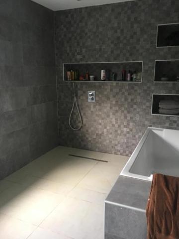 RARE VILLA DE STANDING AVEC PISCINE VUE DEGAGEE 1451 M2 DE TERRAIN