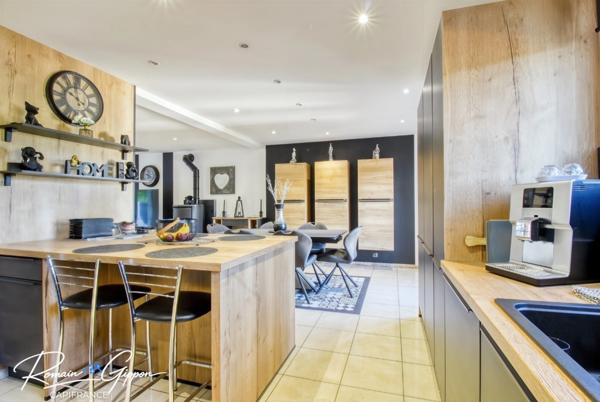 LIVERDUN – MAISON SEMI PLAIN-PIED - 168 M² – 4 CHAMBRES – PISCINE CHAUFFÉE – GARAGE DOUBLE