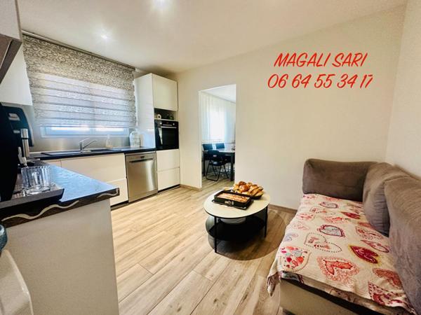 Villa Saint Hilaire De Brethmas 8 pièce(s) 142 m2