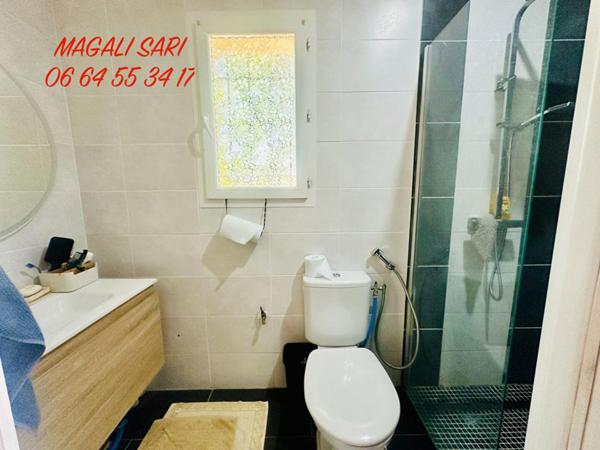 Villa Saint Hilaire De Brethmas 8 pièce(s) 142 m2