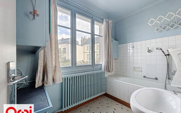 Maison à vendre    5 pièces • 118,47 m2 Clamart