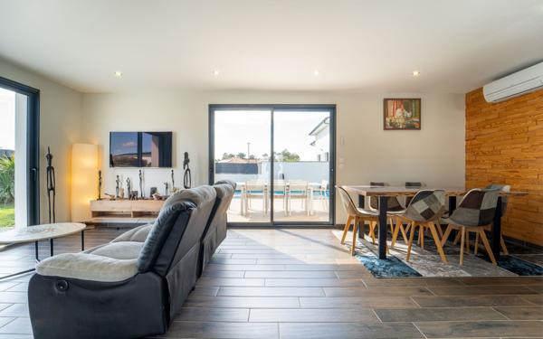 Maison à vendre    5 pièces •  Mimizan