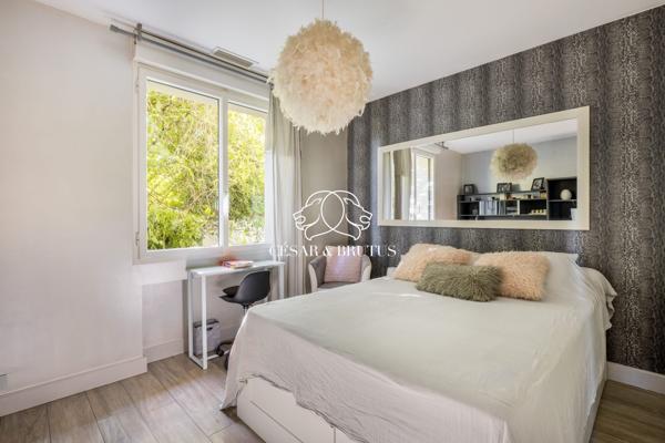MAISON OUVERTE SUR LE PAYSAGE – Un art de vivre aux portes de Lyon