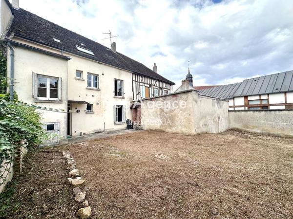 Maison à TRAINEL, 10400 - 6 pièces 160m²