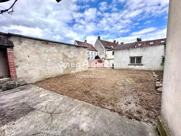 Maison à TRAINEL, 10400 - 6 pièces 160m²