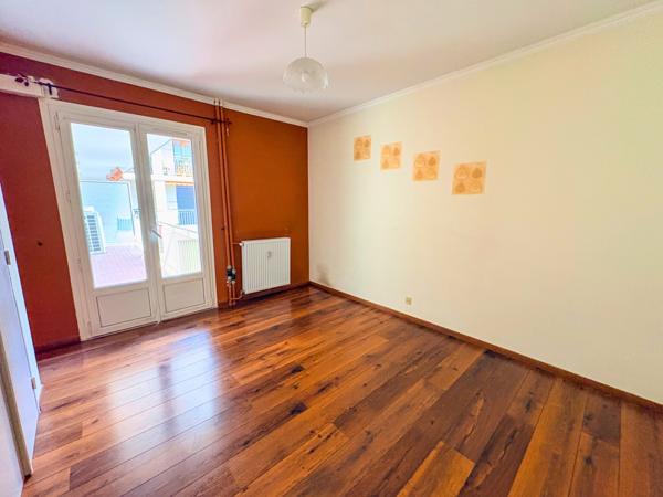 Salon-de-Provence (13300) T4 proche du centre ville