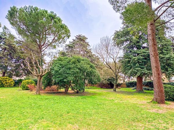 Salon-de-Provence (13300) T4 proche du centre ville