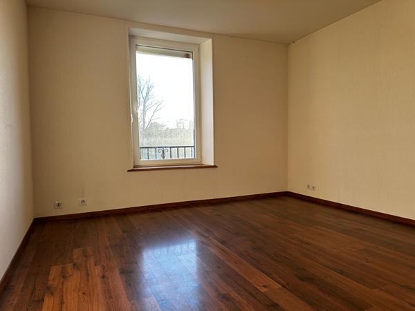 A LOUER - THAON LES VOSGES - Appartement T2 - 45 m² ? Parking