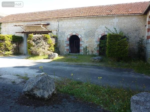 Maison à vendre à Jonzac en Charente-Maritime (17500), ref : 1839