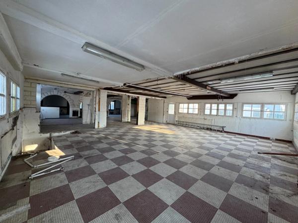 Ancien hôtel-restaurant à réinventer – Projet logements + activités - Emerainville