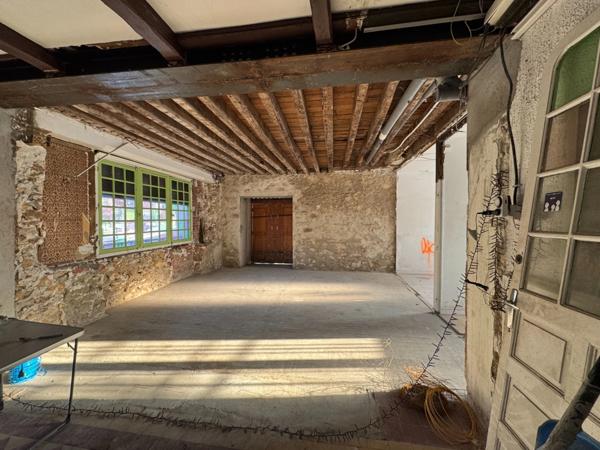 Ancien hôtel-restaurant à réinventer – Projet logements + activités - Emerainville