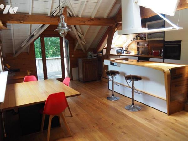 A PLONÉOUR-LANVERN grande maison en bois