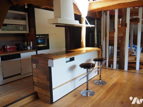 A PLONÉOUR-LANVERN grande maison en bois