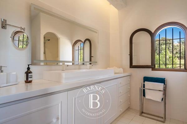Lumio, Villa 6 Chambres -  380 m² à vendre