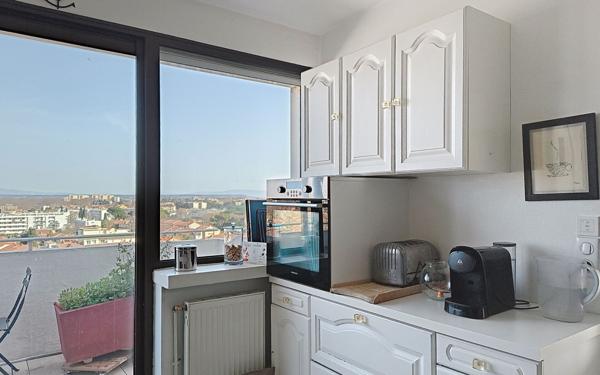 Appartement à vendre    5 pièces • 138 m2 Avignon