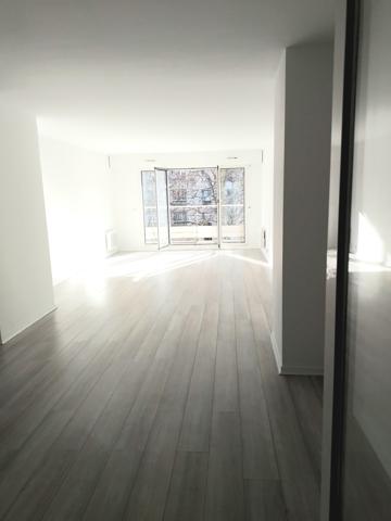 Paris (75012) VENTE APPARTEMENT ÀVEC BALCON